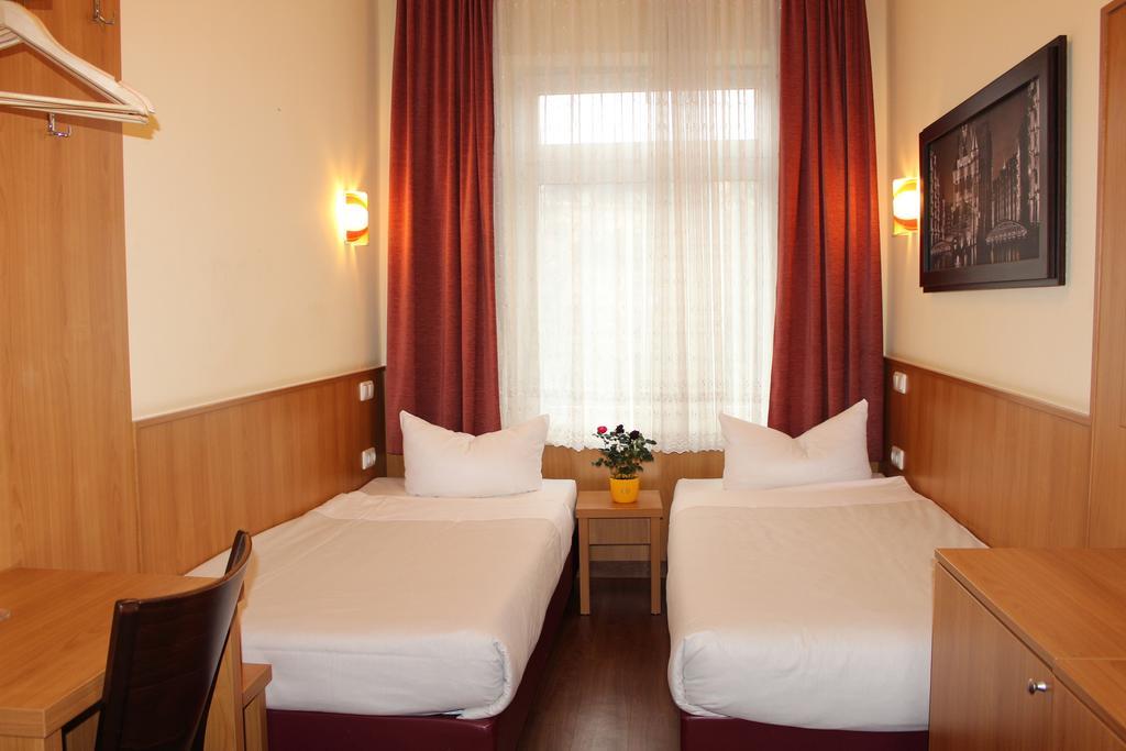 Altan Hotel Hamburg Kültér fotó