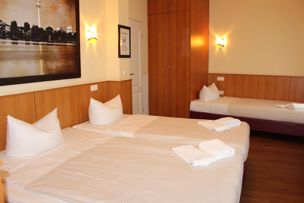 Altan Hotel Hamburg Kültér fotó